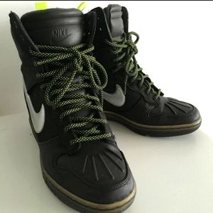 Women's Nike Dunk Sky Hi Sneakerboot size 8